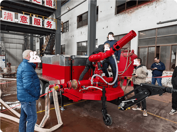 Släpvagnsprovet för anpassad brandskummonitor har slutförts.